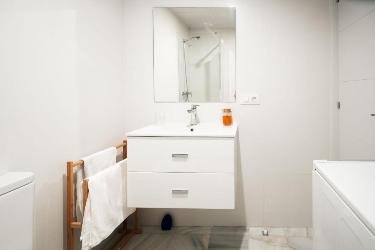 Reyes Catolicos Suite Apartment เซบีญา ภายนอก รูปภาพ